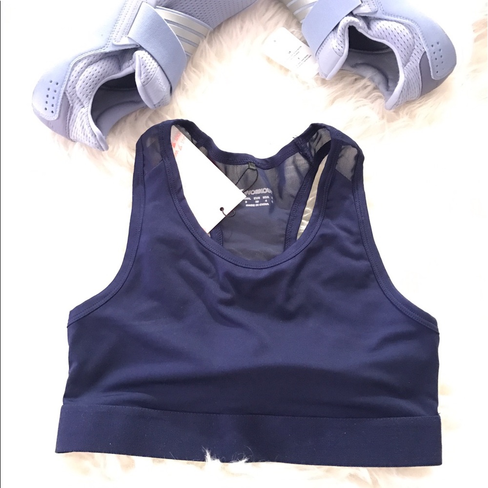 NWT Stretch Dry Knit Sports Bra